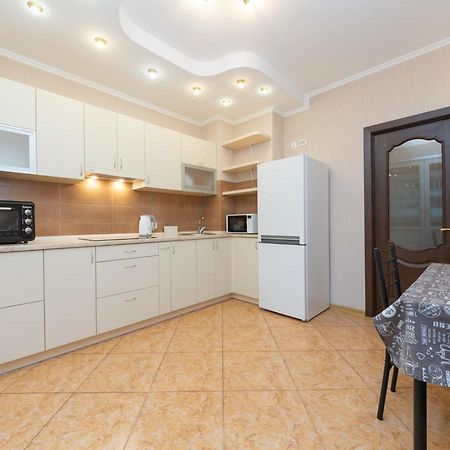 Apartments Near Poznyaki Station Kiev Luaran gambar